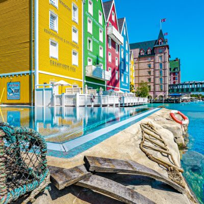 Infinity Pool Hotel Kronasar